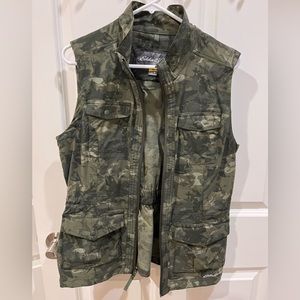 Eddie Bauer Travex Camo Vest, size M